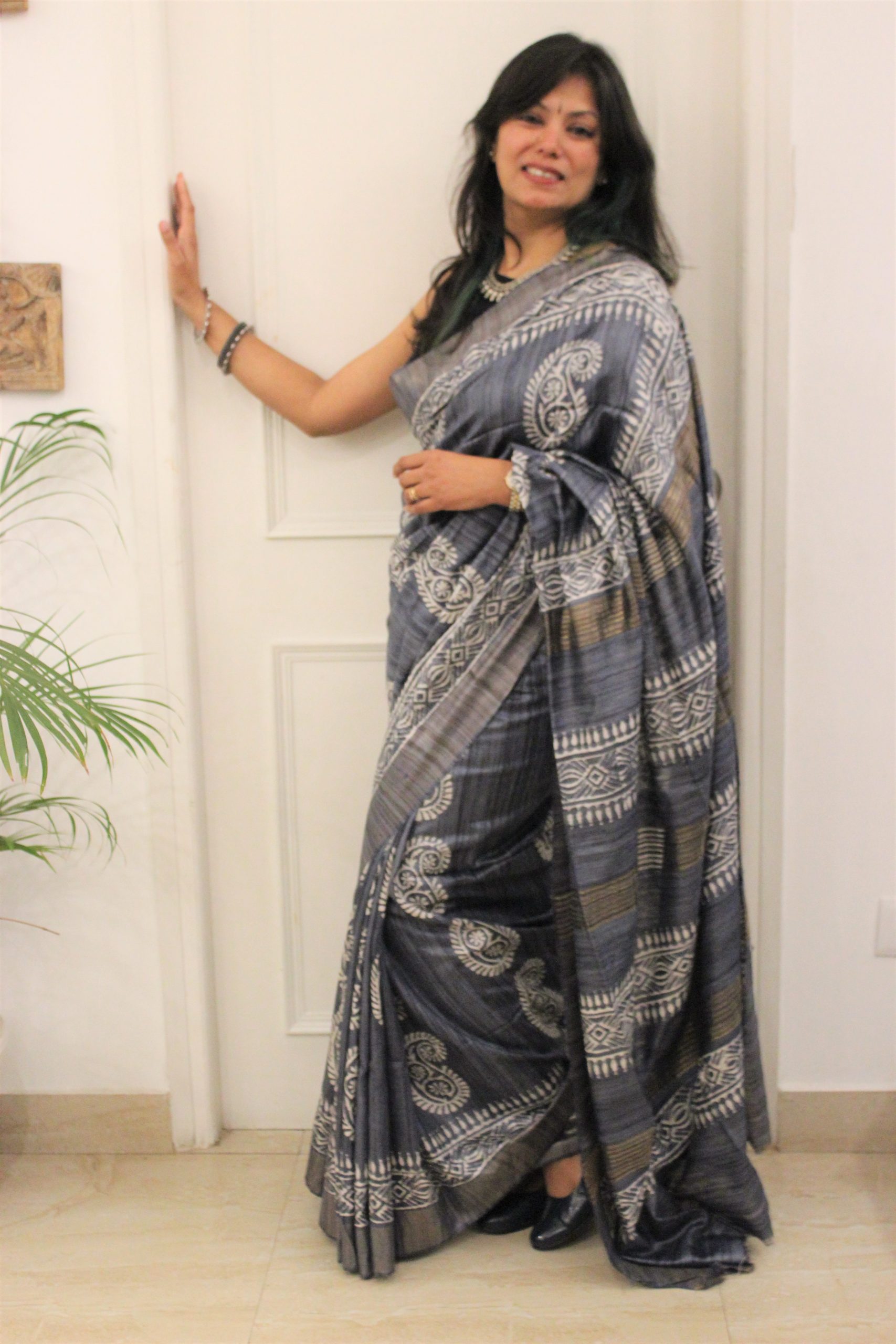 Ash Grey Zari Woven Kanchipuram Silk Saree | Saree, Silk sarees, Saree  models